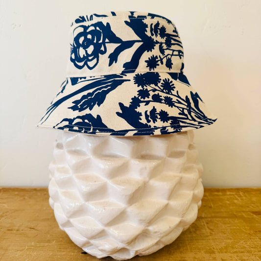 Bucket Hat – Flaggy Meadow: Blue / Small/Medium