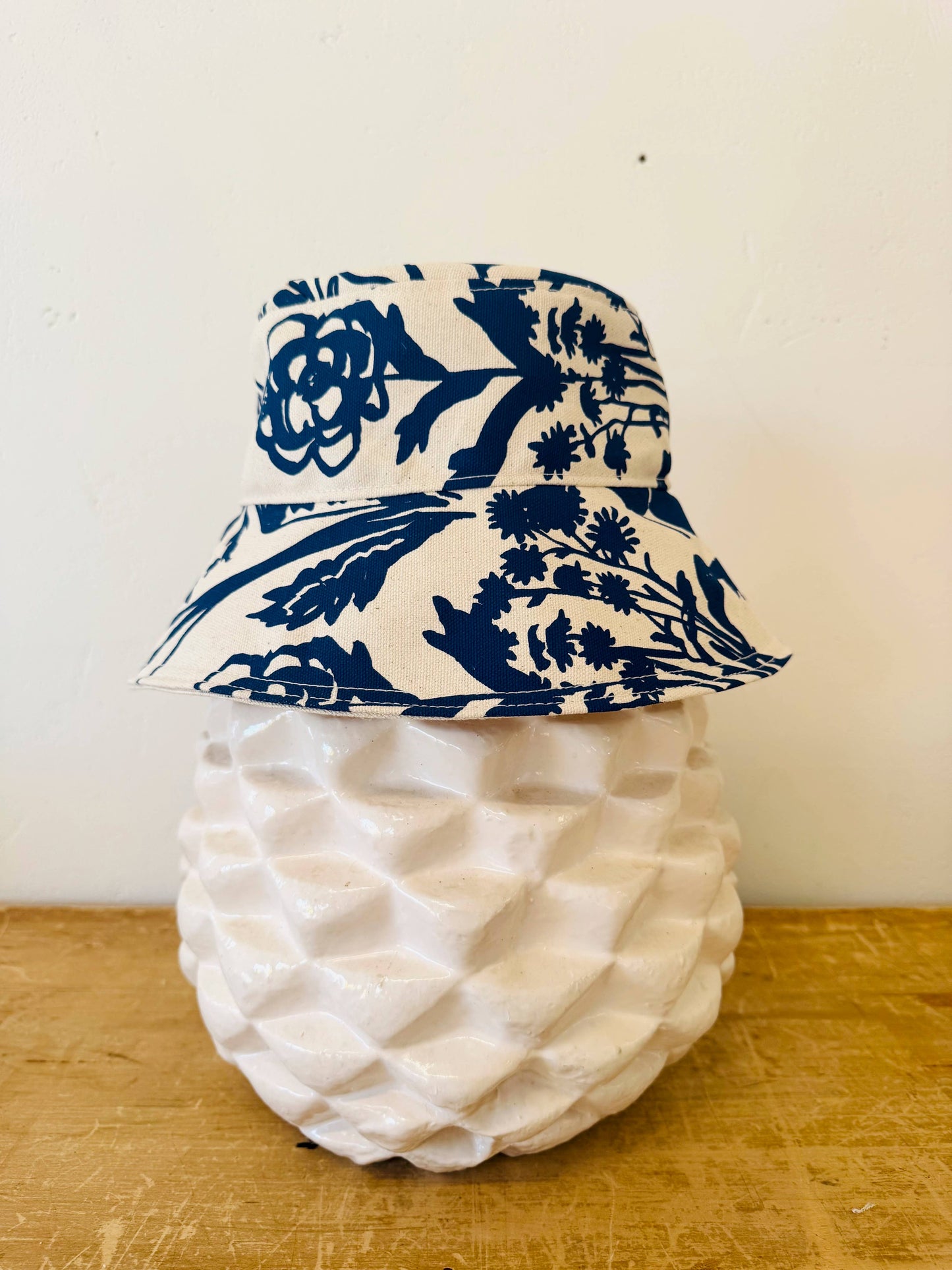 Bucket Hat – Flaggy Meadow: Orange / Small/Medium