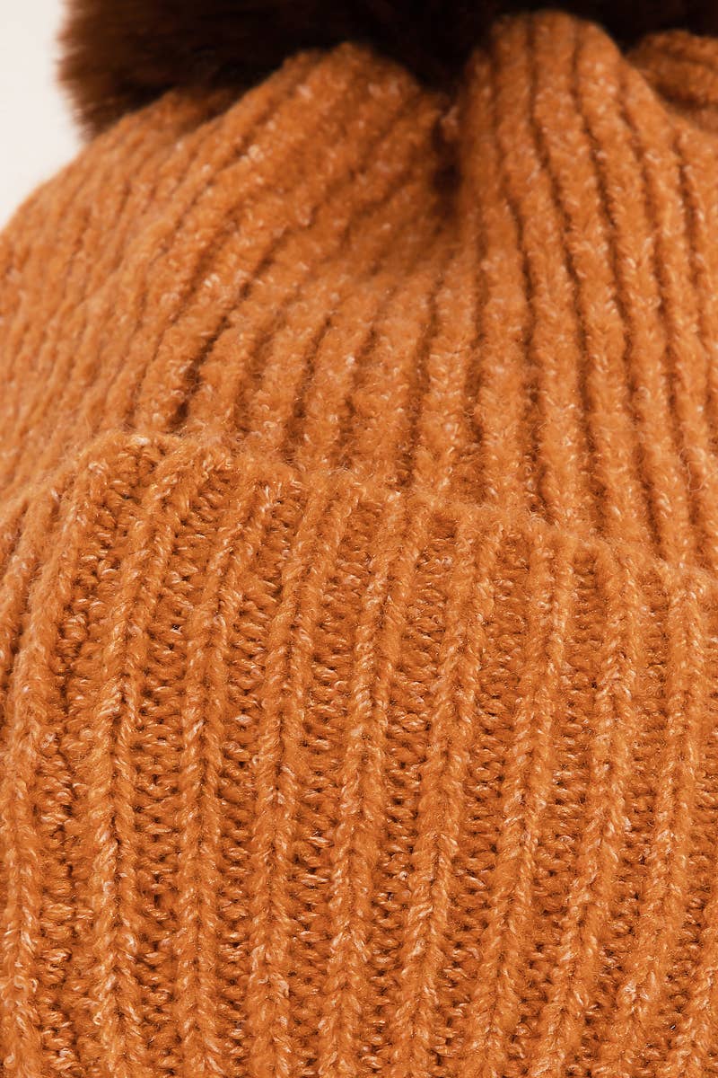 Pom Ribbed Extra Soft Beanie: RU