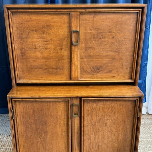 Henrich Liquor Armoire