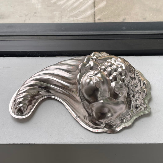 Vintage Cornucopia Tin