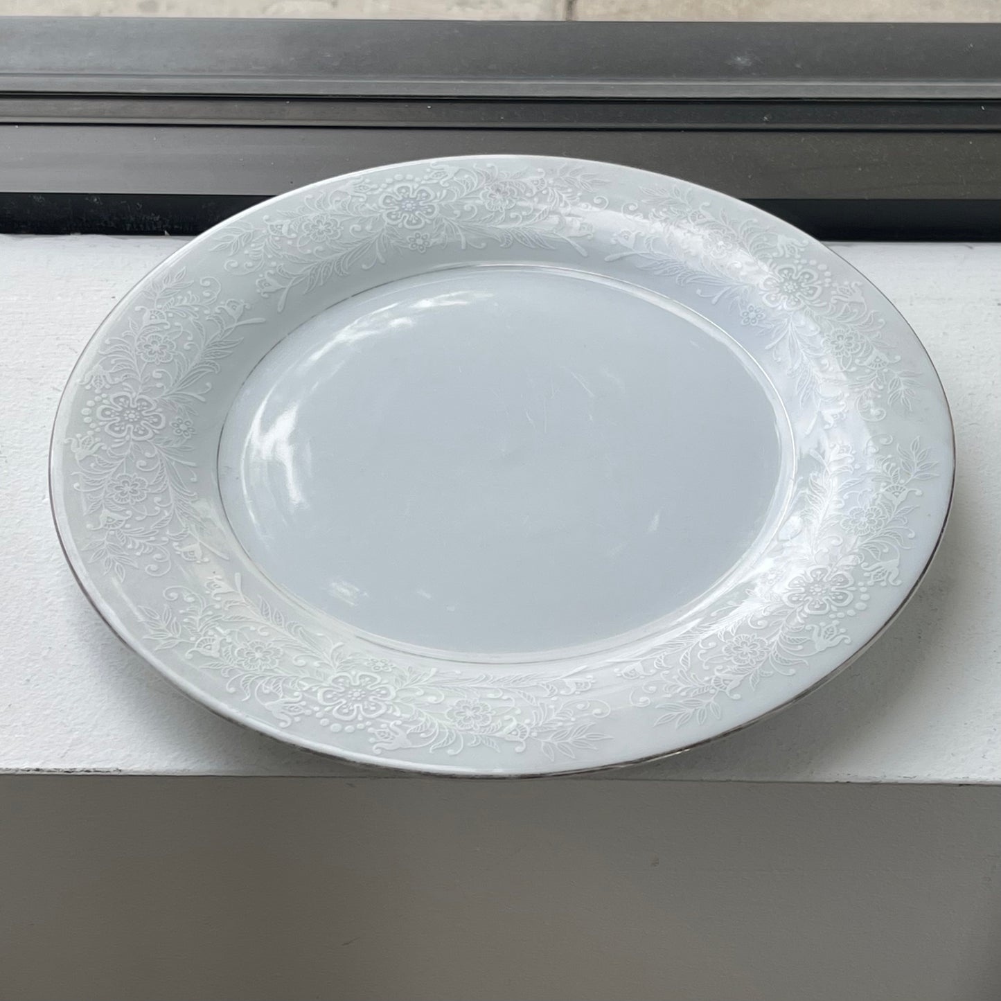 Queen’s Lace Plate