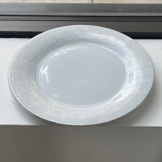 Queen’s Lace Plate
