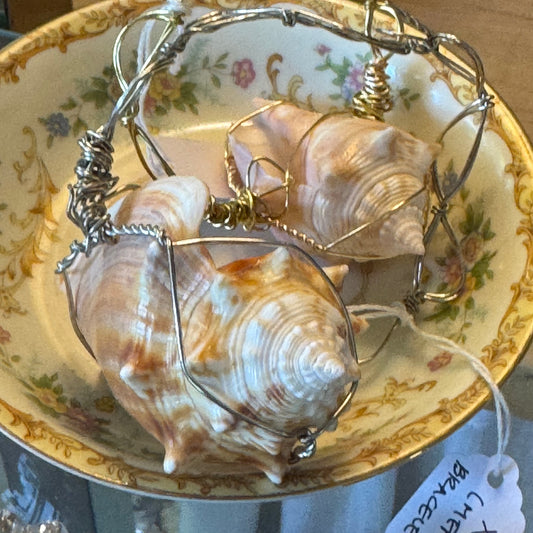Kimi Shell Bracelet