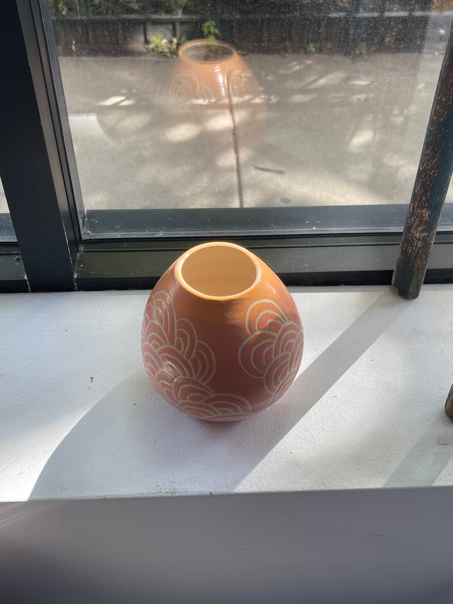 Effortly Coral Vase