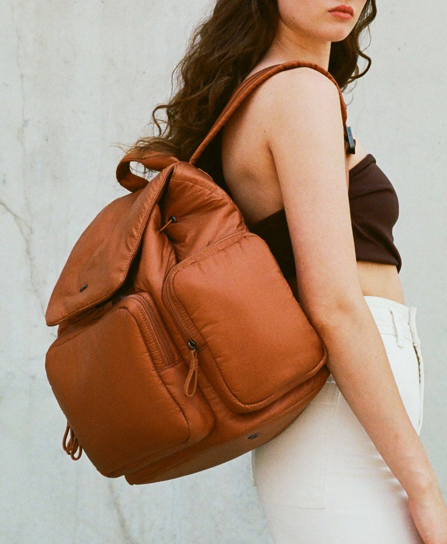 Cirrus Medium Nylon in Clay