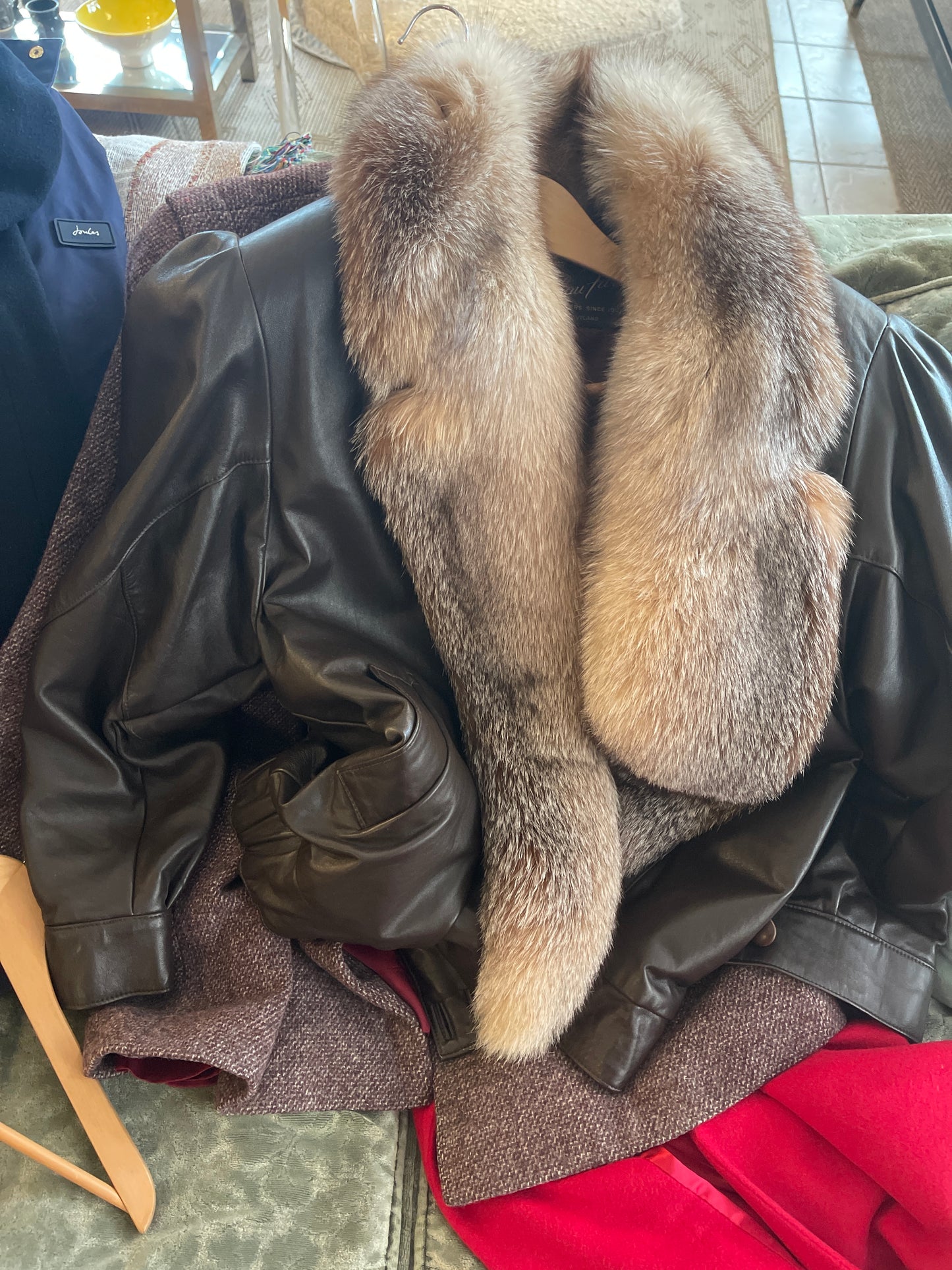 Leather jacket w fox fur collar