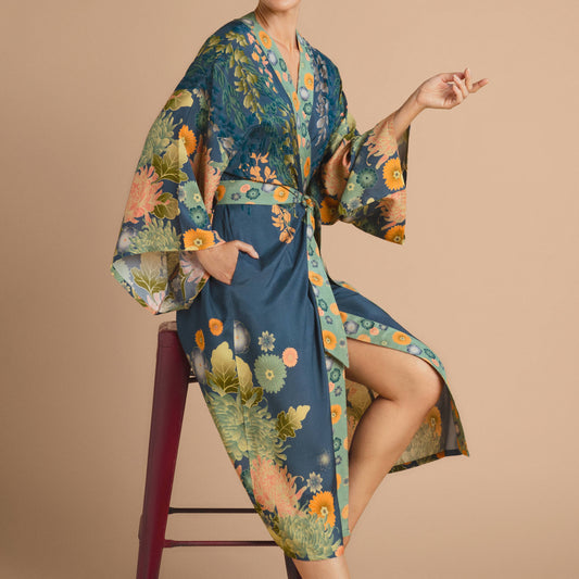 Trailing Wisteria Kimono Gown - Ink