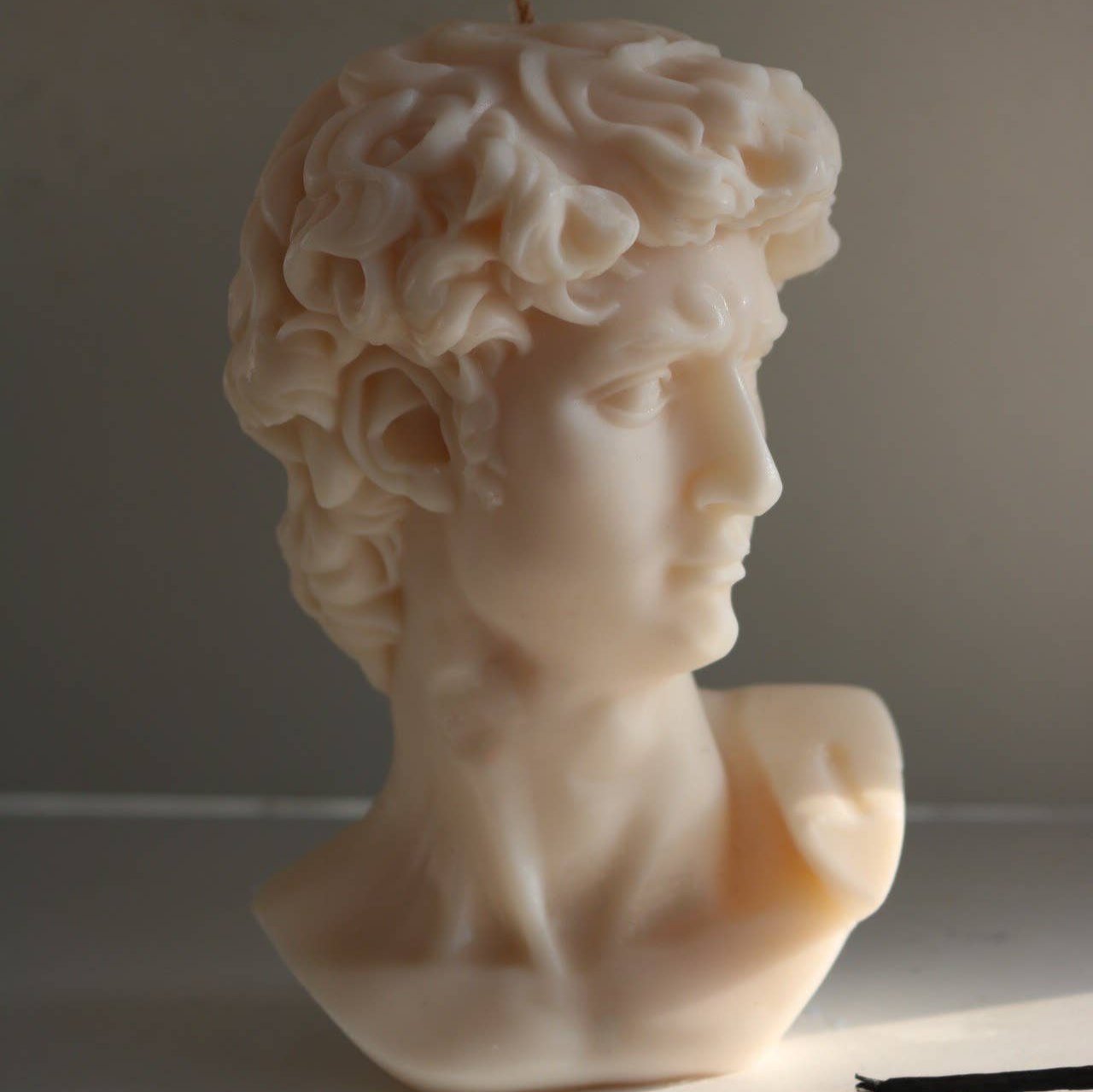 David Head candle: Natural/White