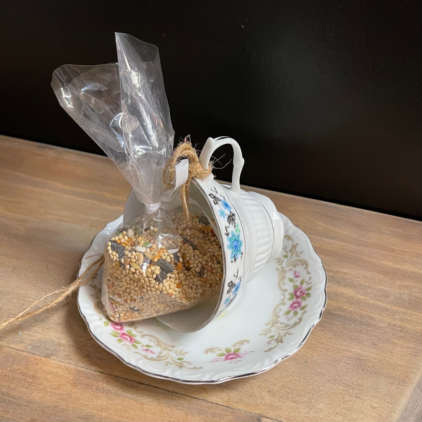 Vintage Tea Cup Birdfeeder