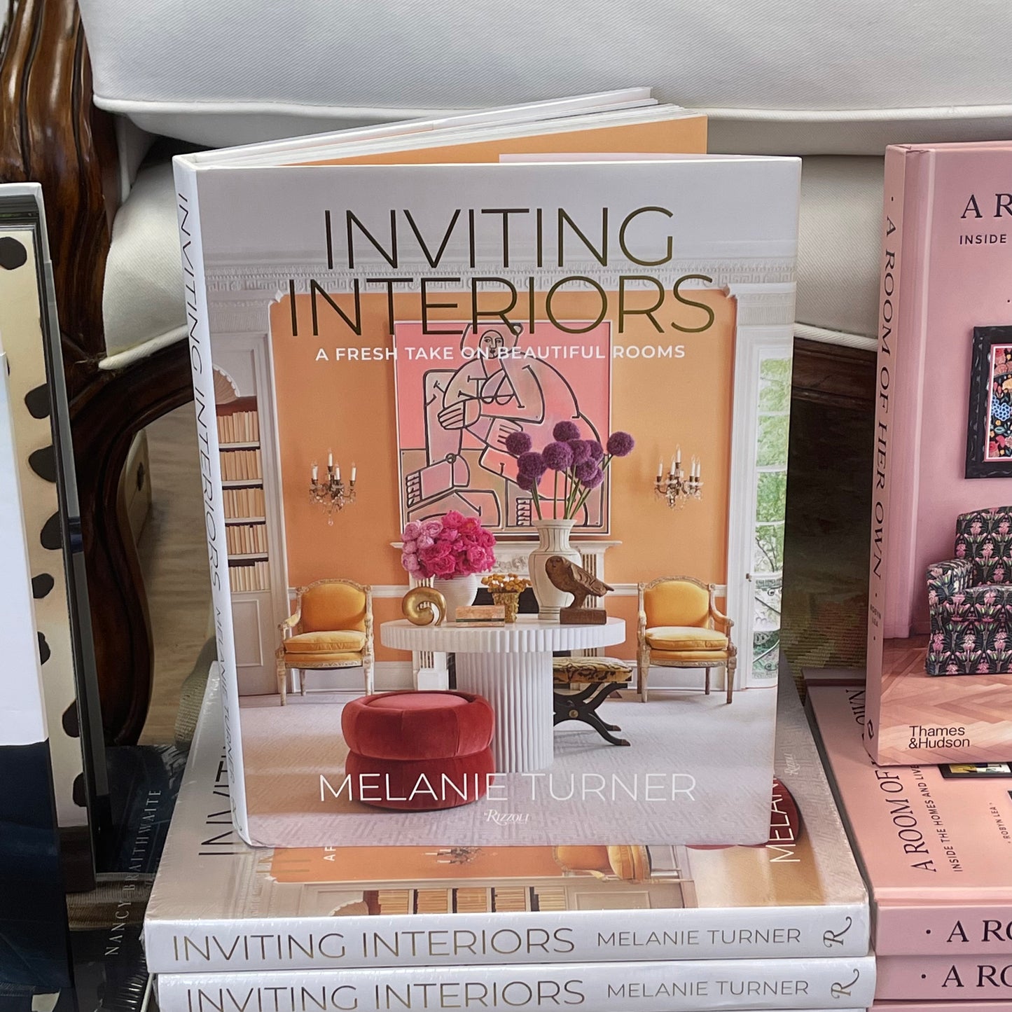 Inviting Interiors: A Fresh Take on Beautiful Rooms by Melanie Turner