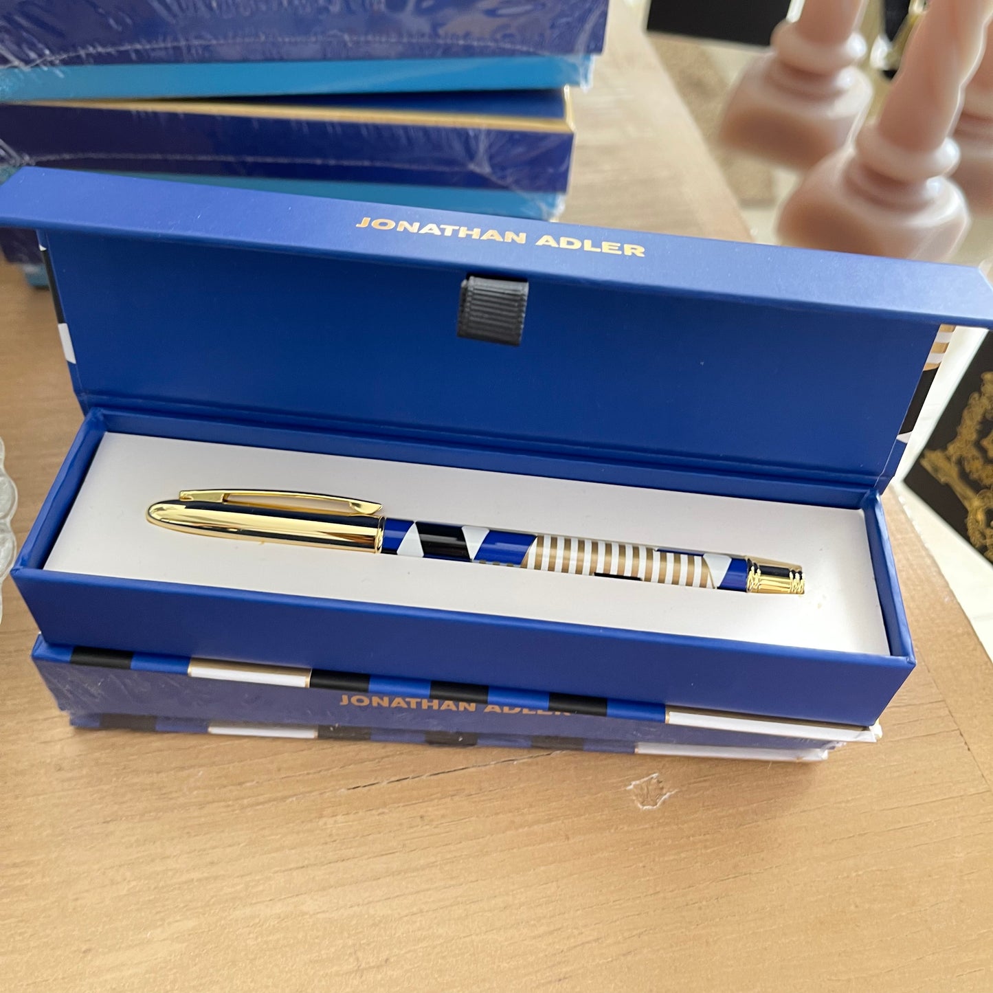 Jonathan Adler Versailles Pen