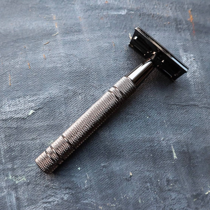 Double Edge Safety Razor (5 Free Blades)
