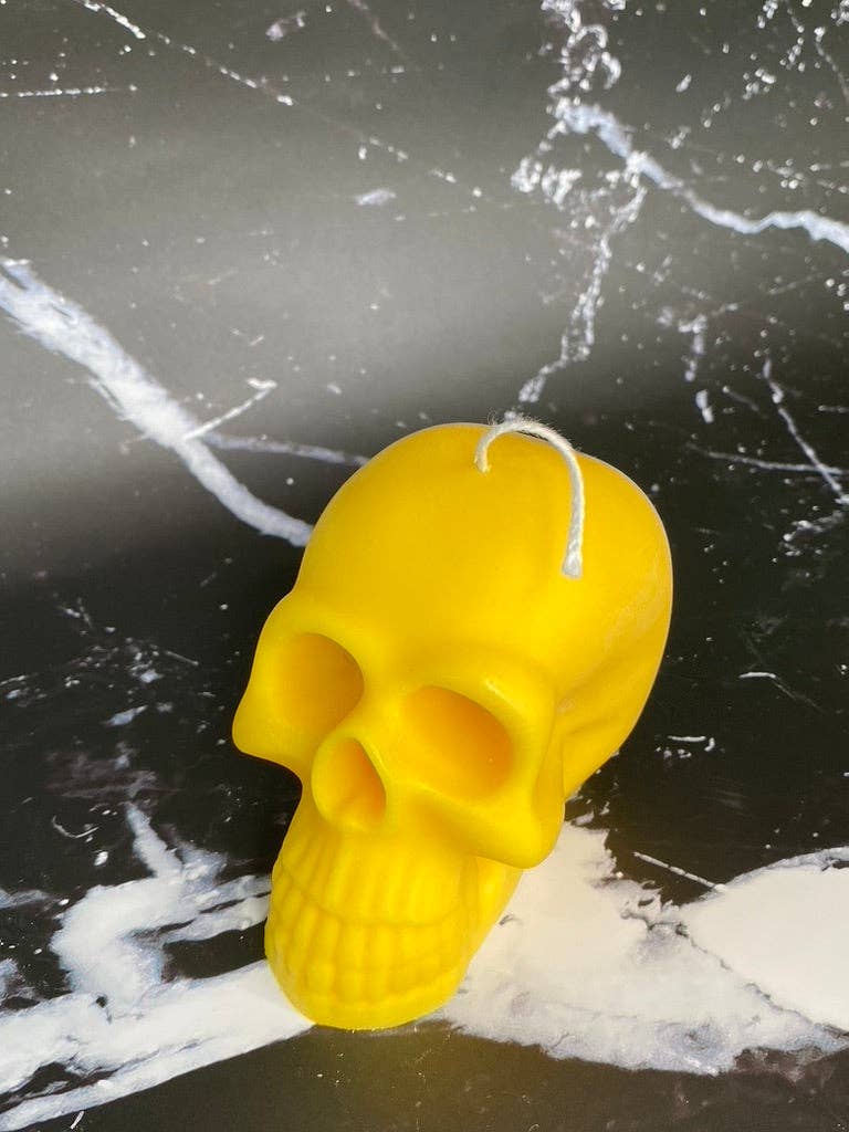Skull Candle: Brown / Cinna-Lit Cinnamon + Honey + Clove