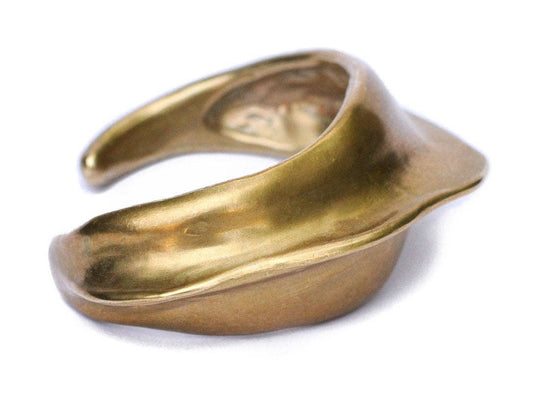 MOLTEN Cuff