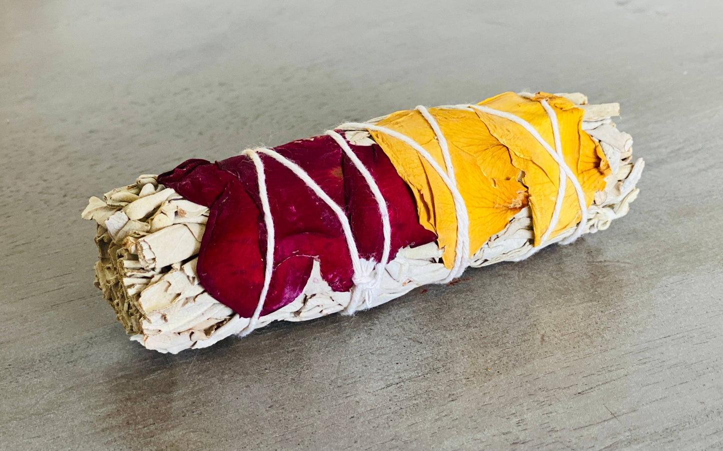 White Sage Smudge Sticks with Dried Rose Petals – Bulk