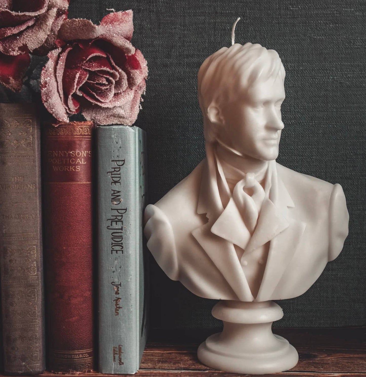 MR DARCY | PILLAR
