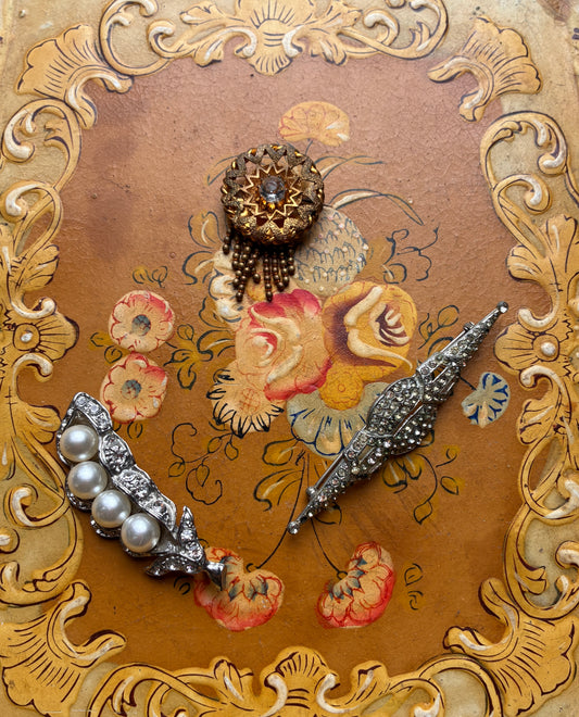 Pearl Pea-pod Pendant