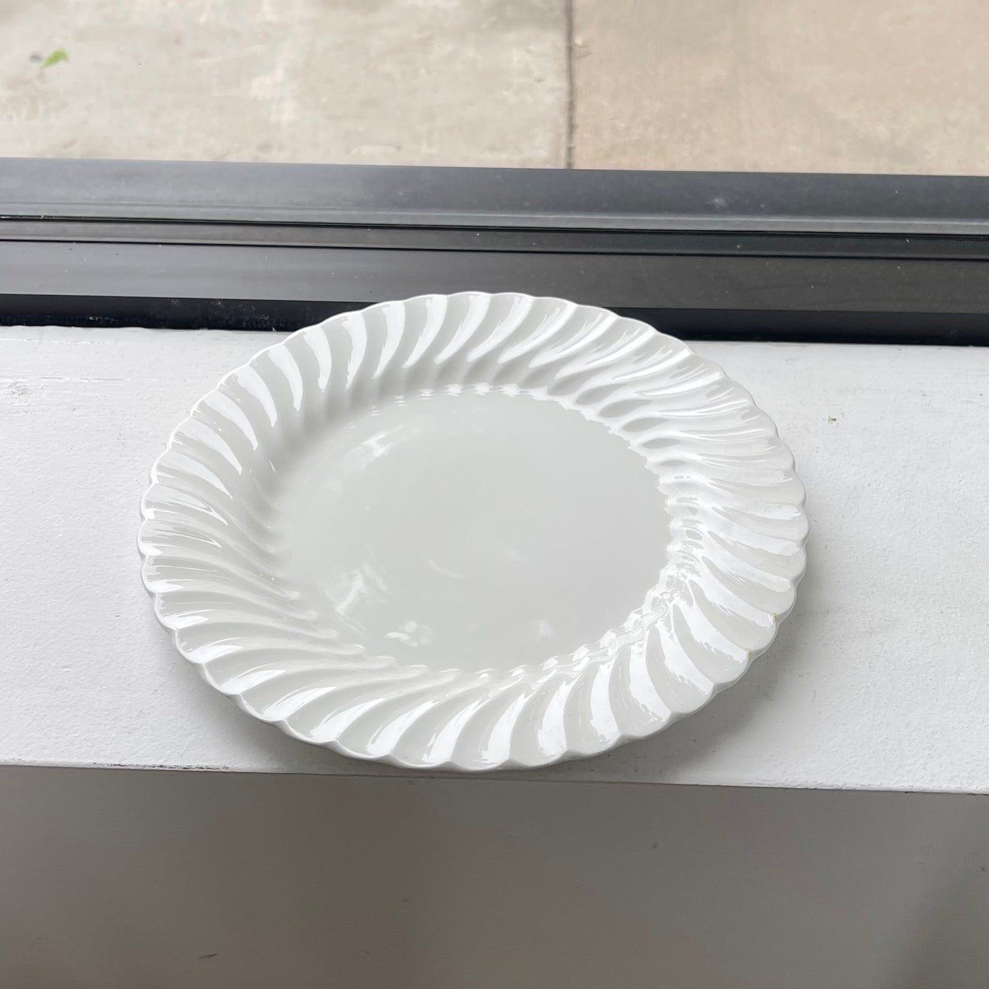 Snow White Regency Iron Stone Dinner Plates