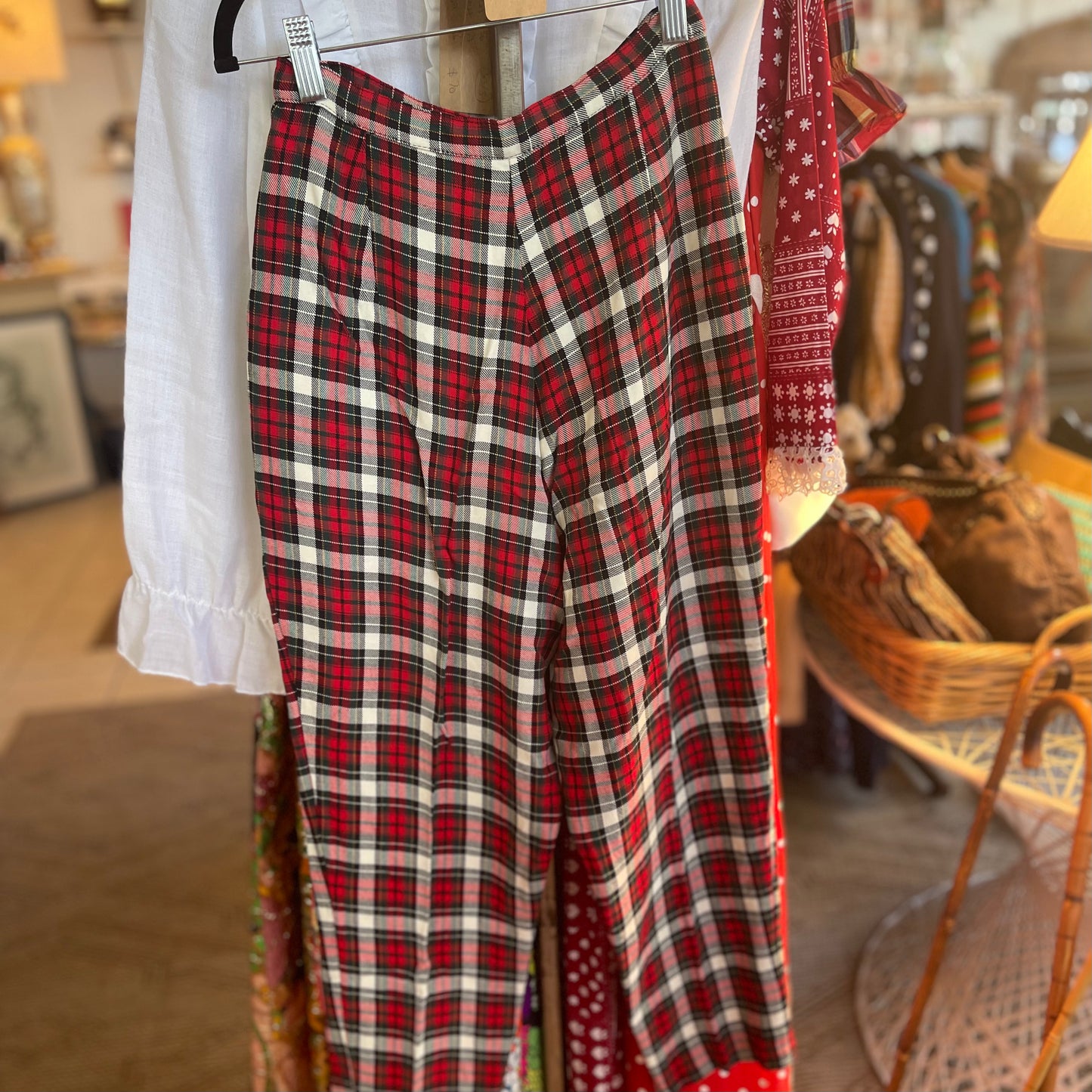 50s High-Waisted Cropped Plaid Pants