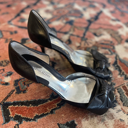 Black Bow Pumps