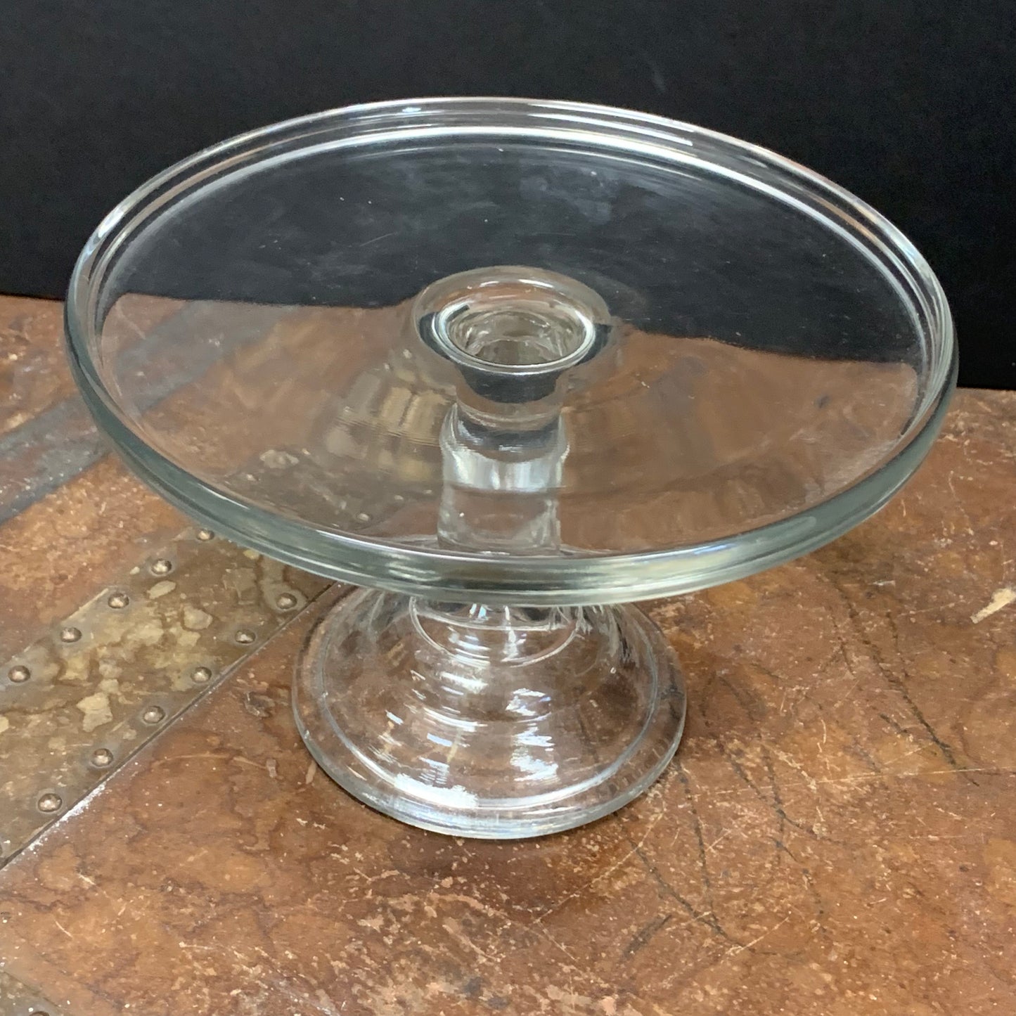 Paulette Early American Cake stand