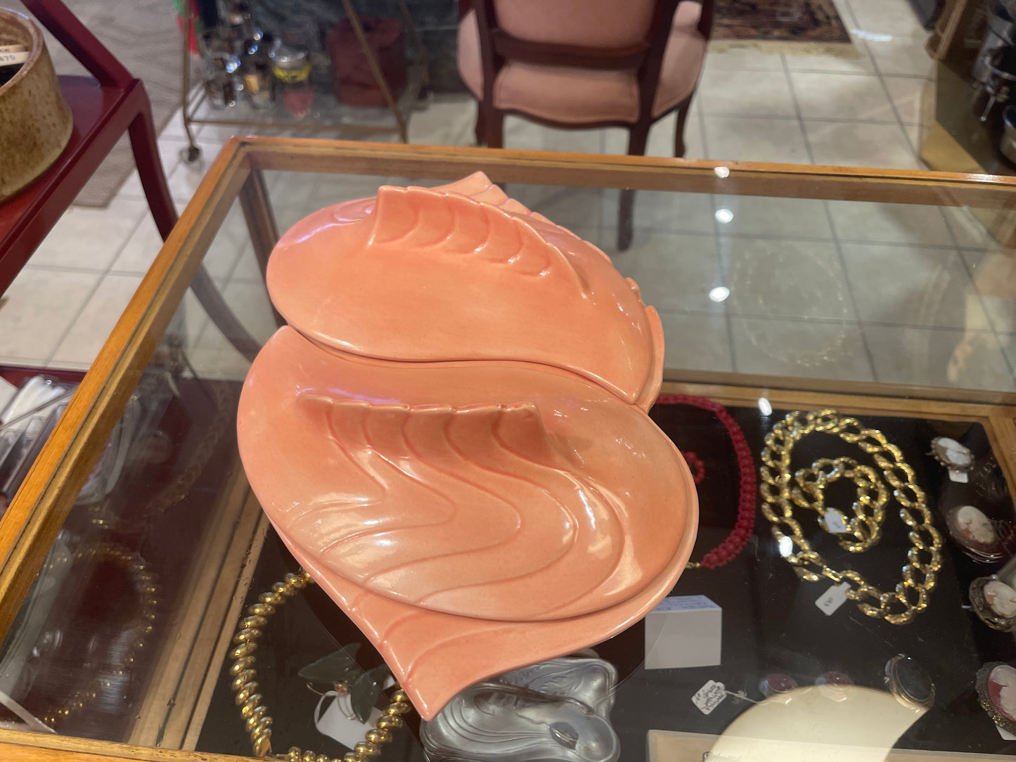 Fish split serving dish